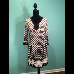 Signature Camryn Dot Dress Size 8